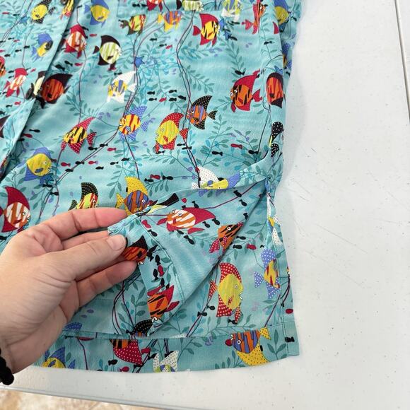 Vintage Chico's 100% Silk Tropical Button Up Shirt Large Blue Fish Hawaiian Fun - Picture 6 of 9